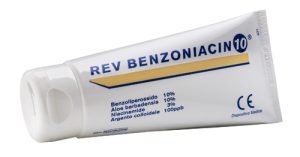980462612-REV BENZONIACIN 10 CREMA 100ML